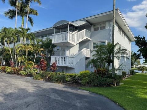 169 Atlantis Blvd Boulevard 206 Atlantis FL 33462