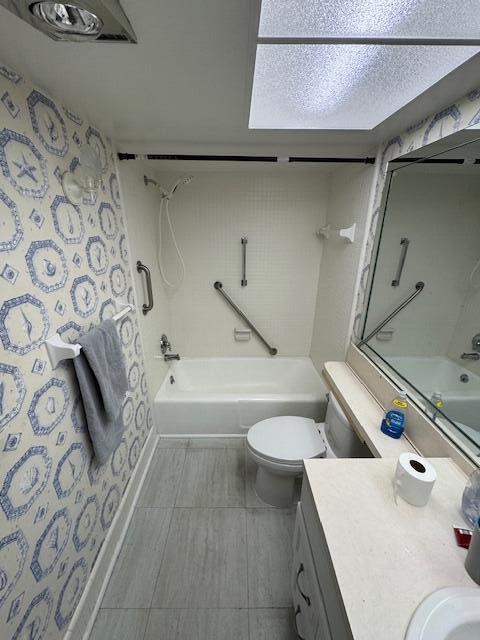 ATLANTIS REGENCY CONDOMIN - Residential