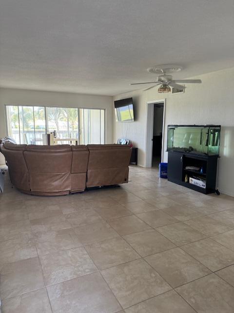 ATLANTIS REGENCY CONDOMINIUM TR B (LESS E 27 FT) P - Residential