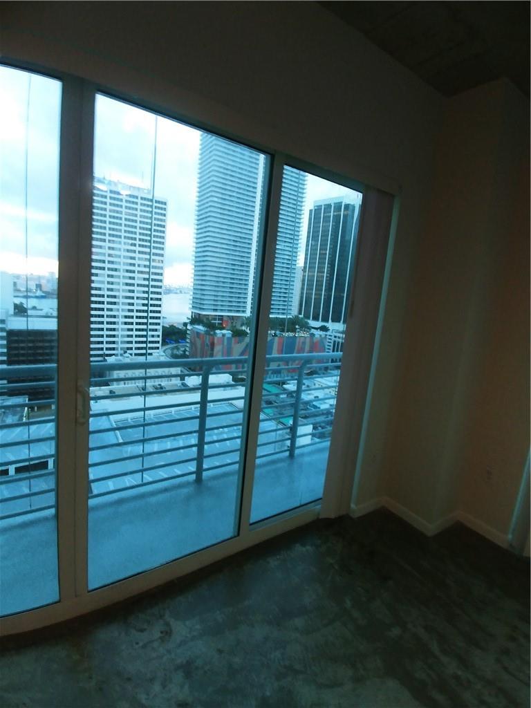 133 NE 2nd Ave 1812
