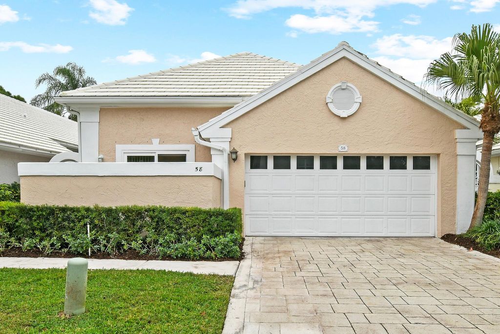 Photo of 58 Windsor Lane, Palm Beach Gardens, FL 33418 (MLS # R11058680)