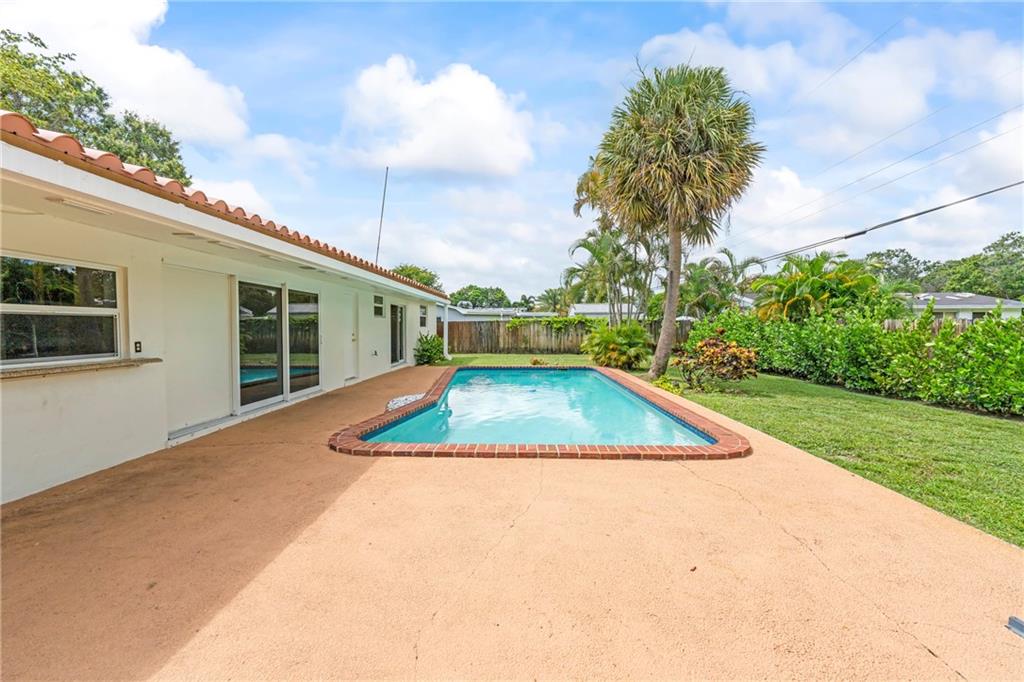 PLANTATION PARK - Residential