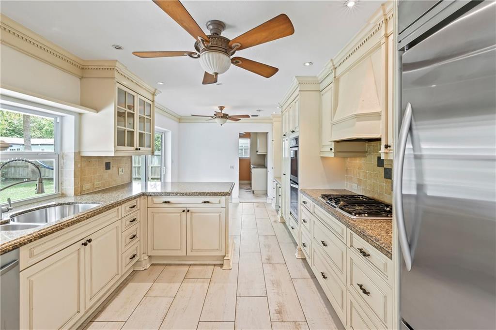 PLANTATION PARK - Residential