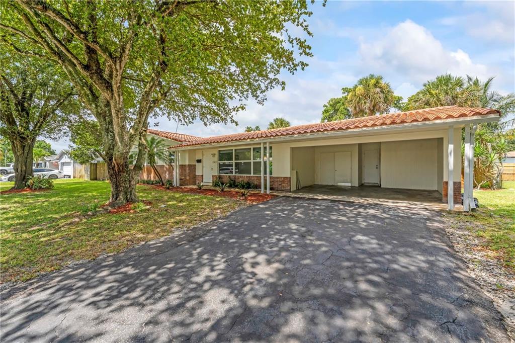 PLANTATION PARK - Residential