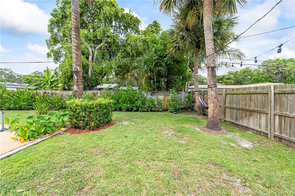 PLANTATION PARK - Residential