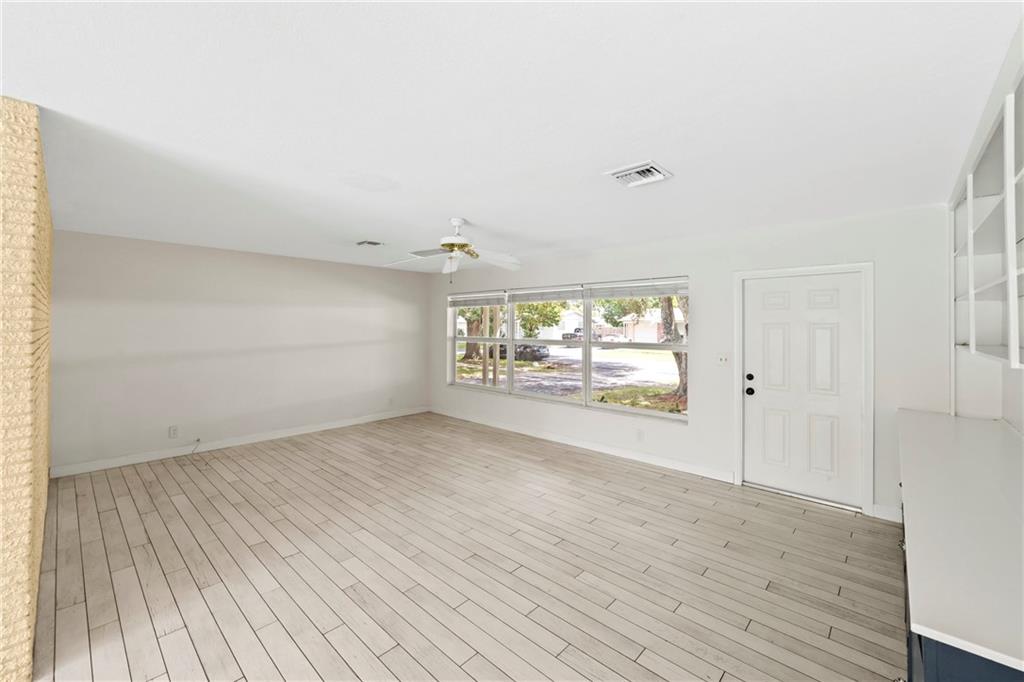 PLANTATION PARK - Residential