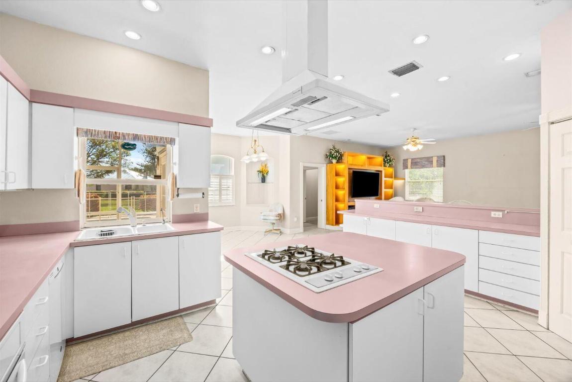 PORT ST LUCIE SECTION 37 - Residential