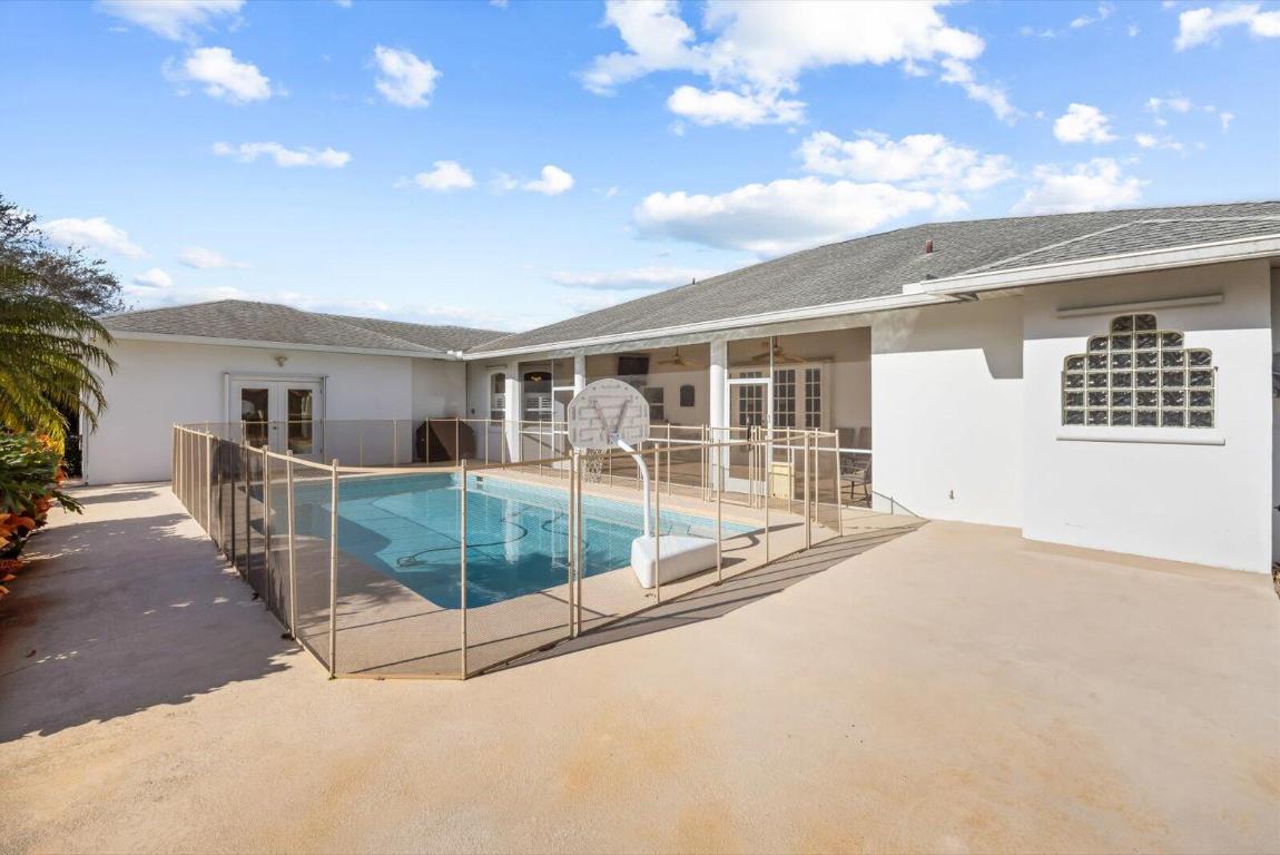 PORT ST LUCIE SECTION 37 - Residential