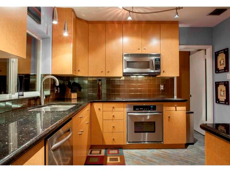 LAKE RIDGE - Residential