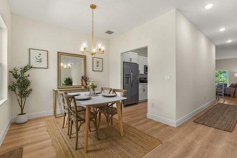 Tiny photo for 8186 104th Court, Vero Beach, FL 32967 (MLS # B26036318)