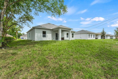 Tiny photo for 8186 104th Court, Vero Beach, FL 32967 (MLS # B26036318)