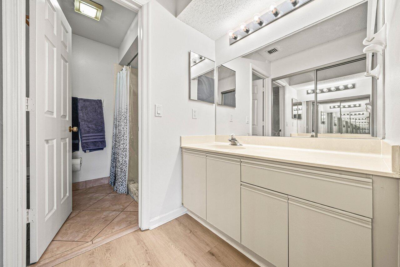 SOUTH LAKE CONDO - Residential