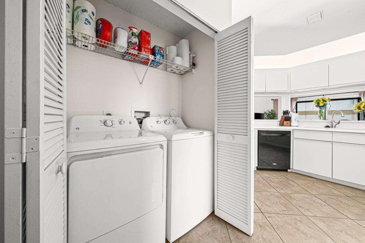 SOUTH LAKE CONDO - Residential