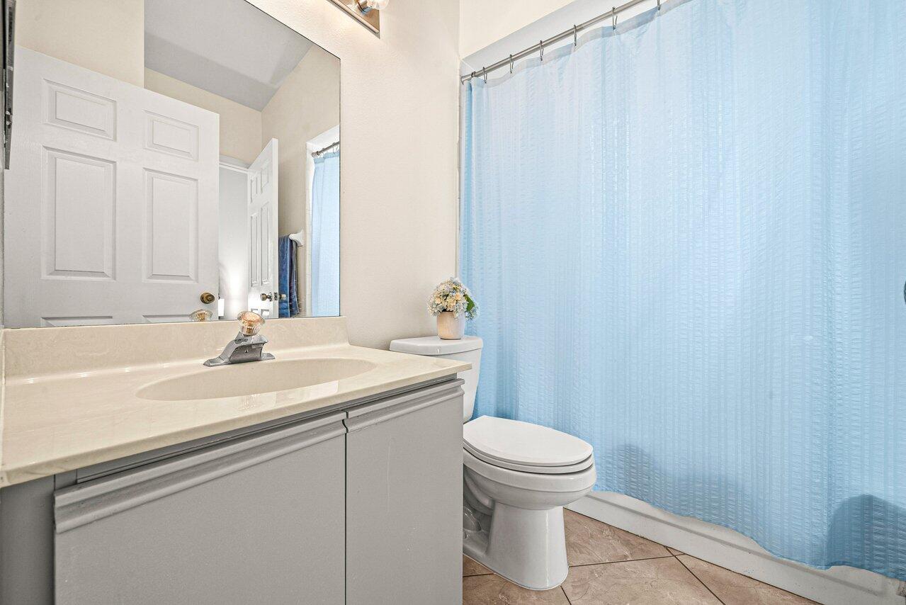 SOUTH LAKE CONDO - Residential