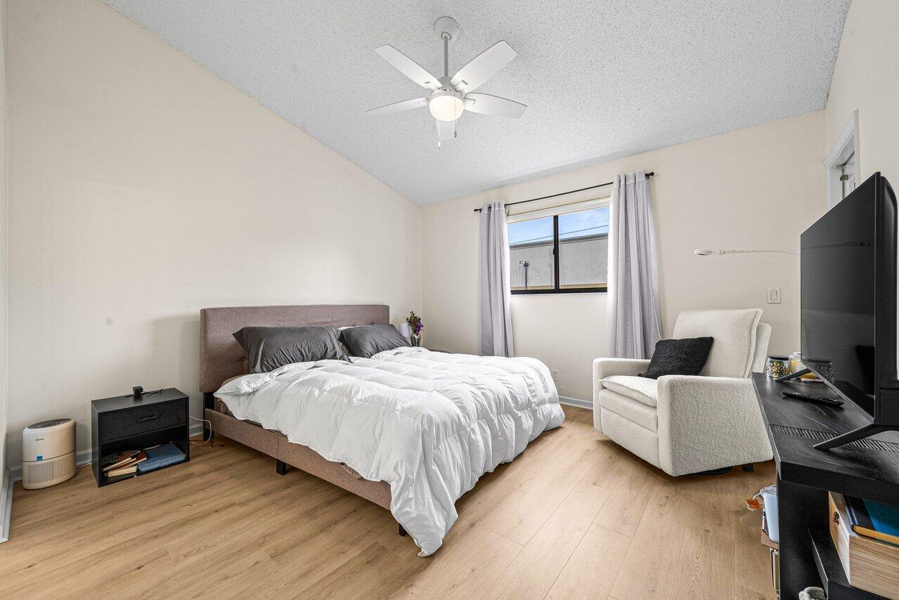 SOUTH LAKE CONDO - Residential