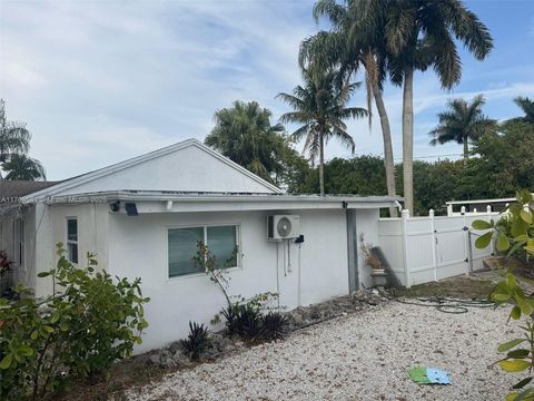 3918 Serubi Avenue Palm Springs FL 33461