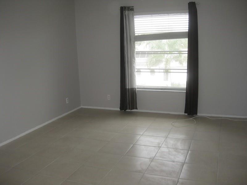 605 Pine Island Rd 304A