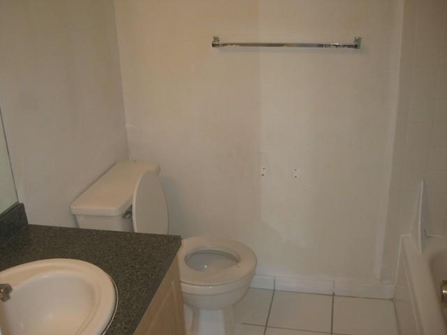 Newport Condominium - Residential Lease