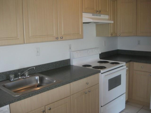 Newport Condominium - Residential Lease