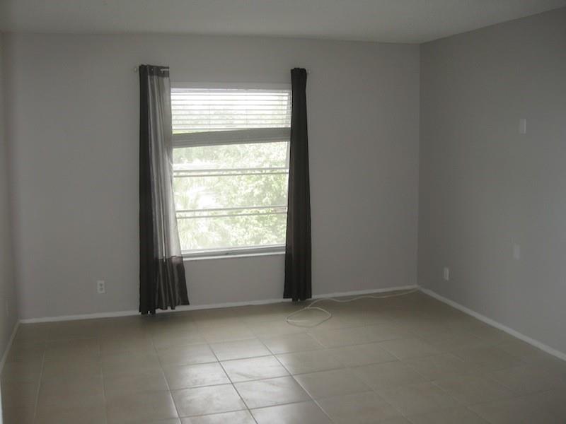 605 Pine Island Rd 304A