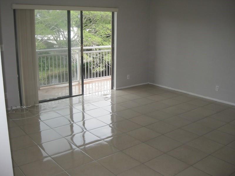 605 Pine Island Rd 304A