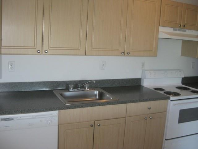 Newport Condominium - Residential Lease