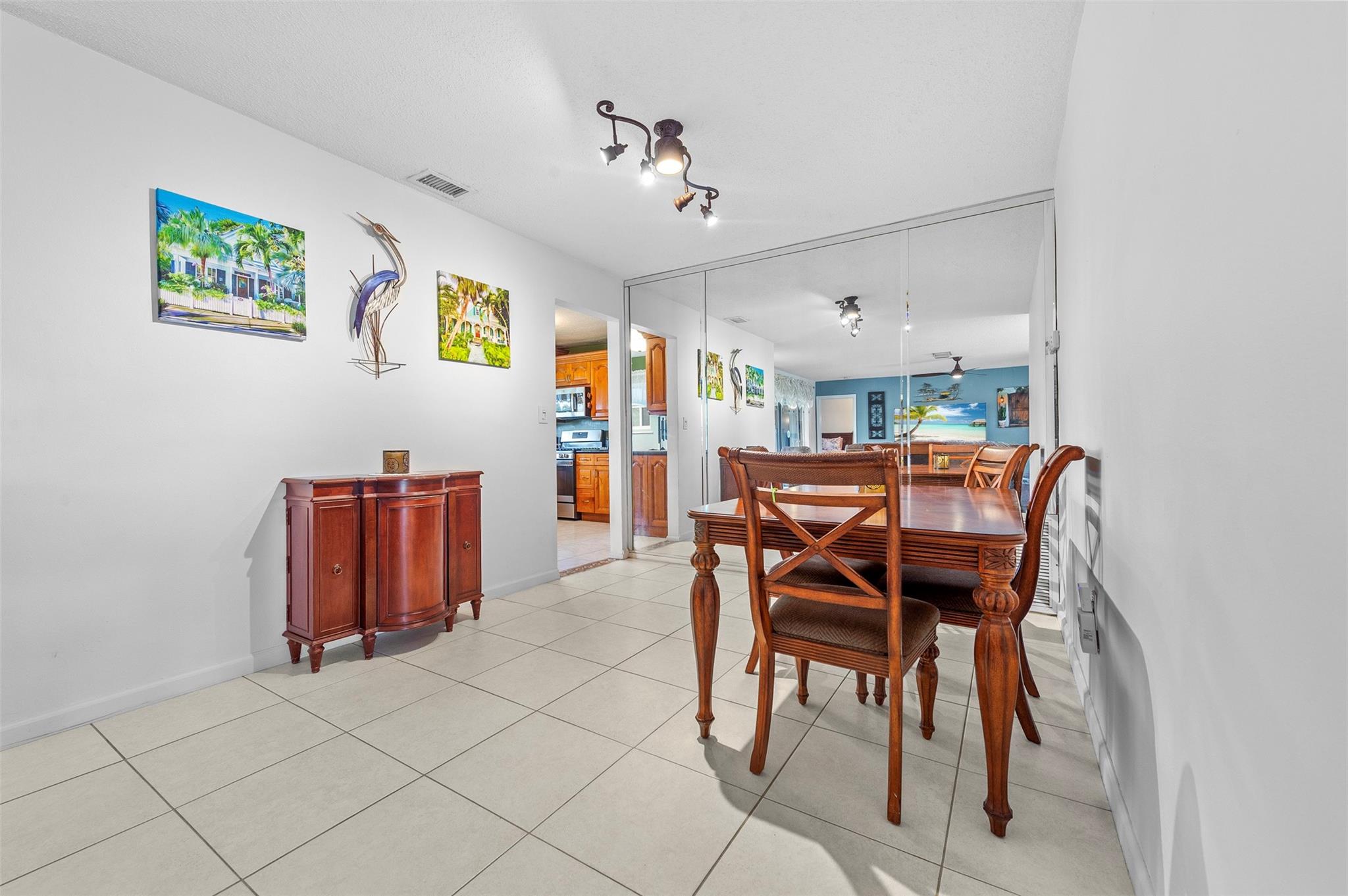 Sunrise Golf Village Sec - Residential