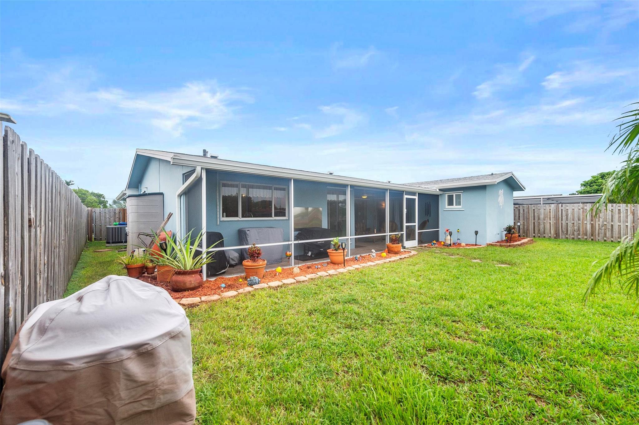 Sunrise Golf Village Sec - Residential