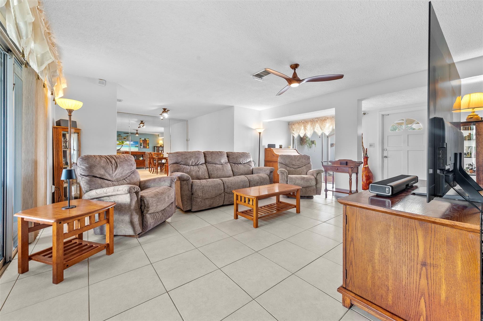 Sunrise Golf Village Sec - Residential