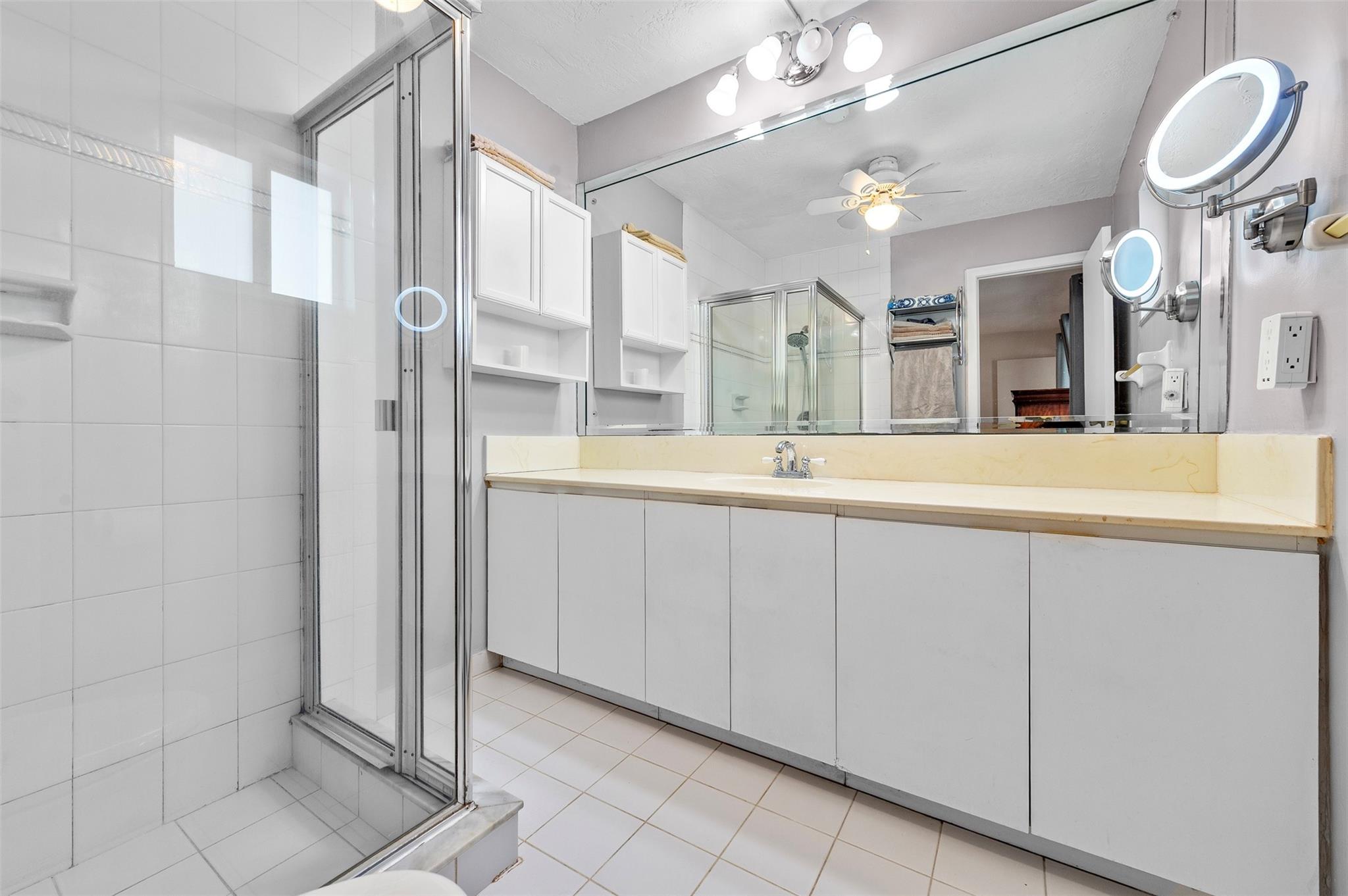 Sunrise Golf Village Sec - Residential