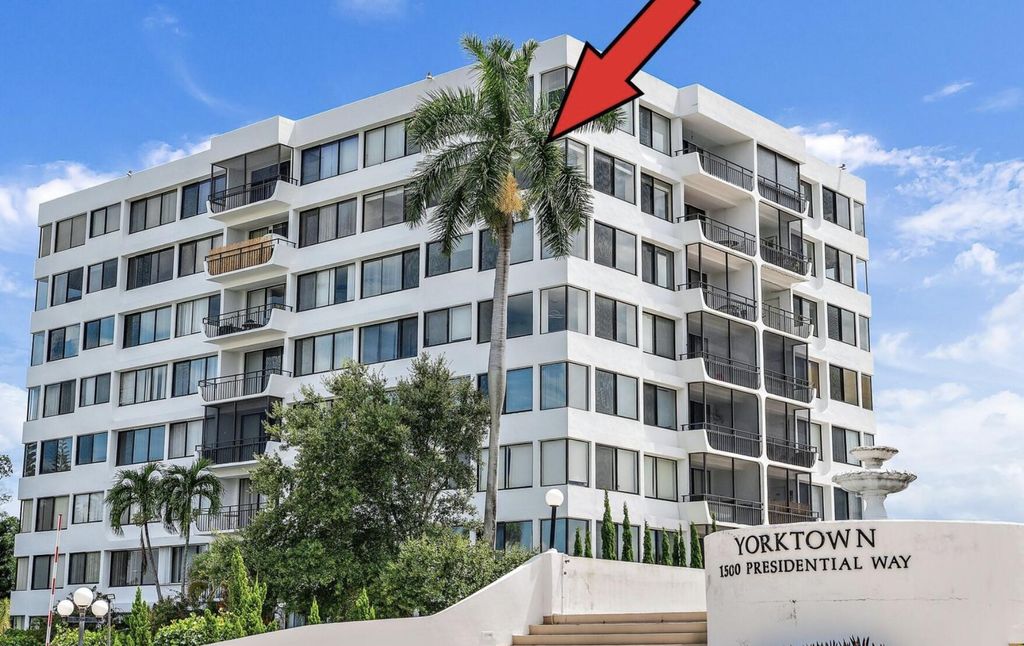 Photo of 1500 Presidential Way #701, West Palm Beach, FL 33401 (MLS # R10896195)