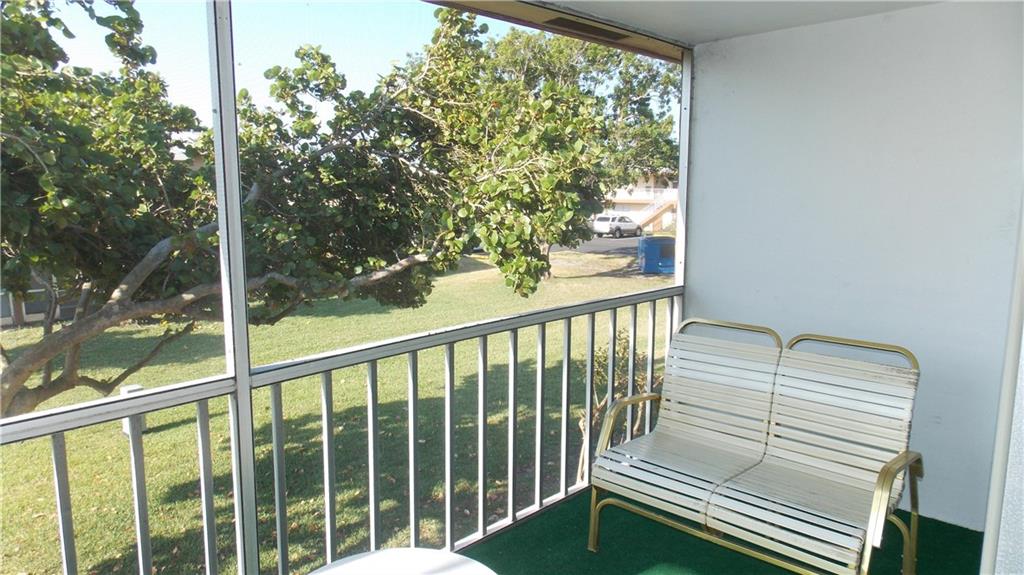 ORIOLE GARDENS 1 - Residential