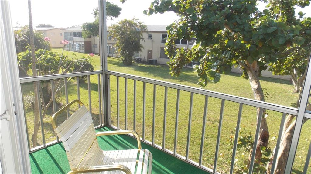 ORIOLE GARDENS 1 - Residential
