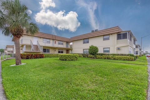 141 Saxony  Blk C Terrace 141 Delray Beach FL 33446