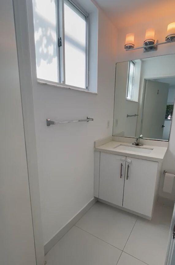 WEITZER AVENTURA PLACE CO - Residential