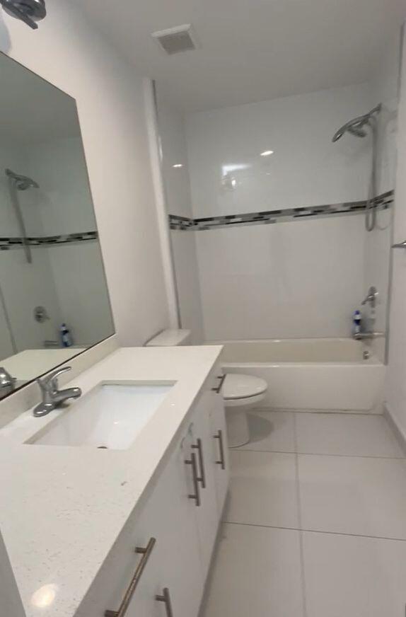 WEITZER AVENTURA PLACE CO - Residential
