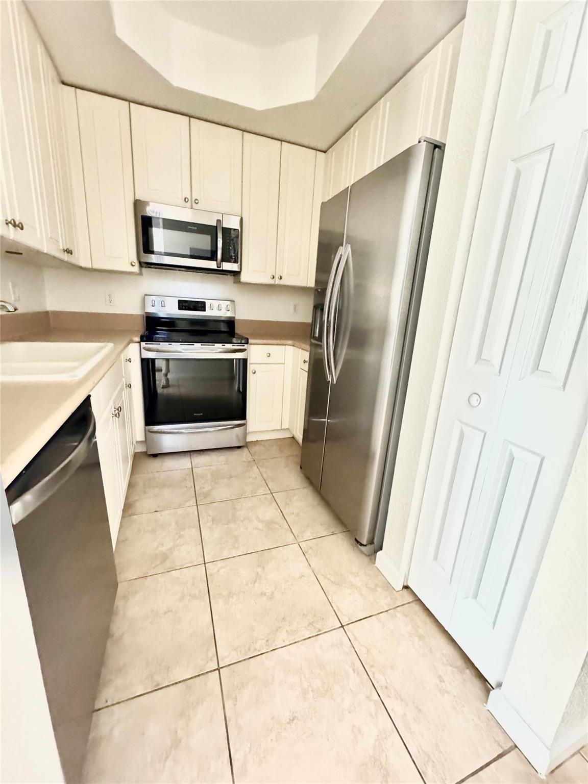 Links at Emerald Dunes - Residential Lease