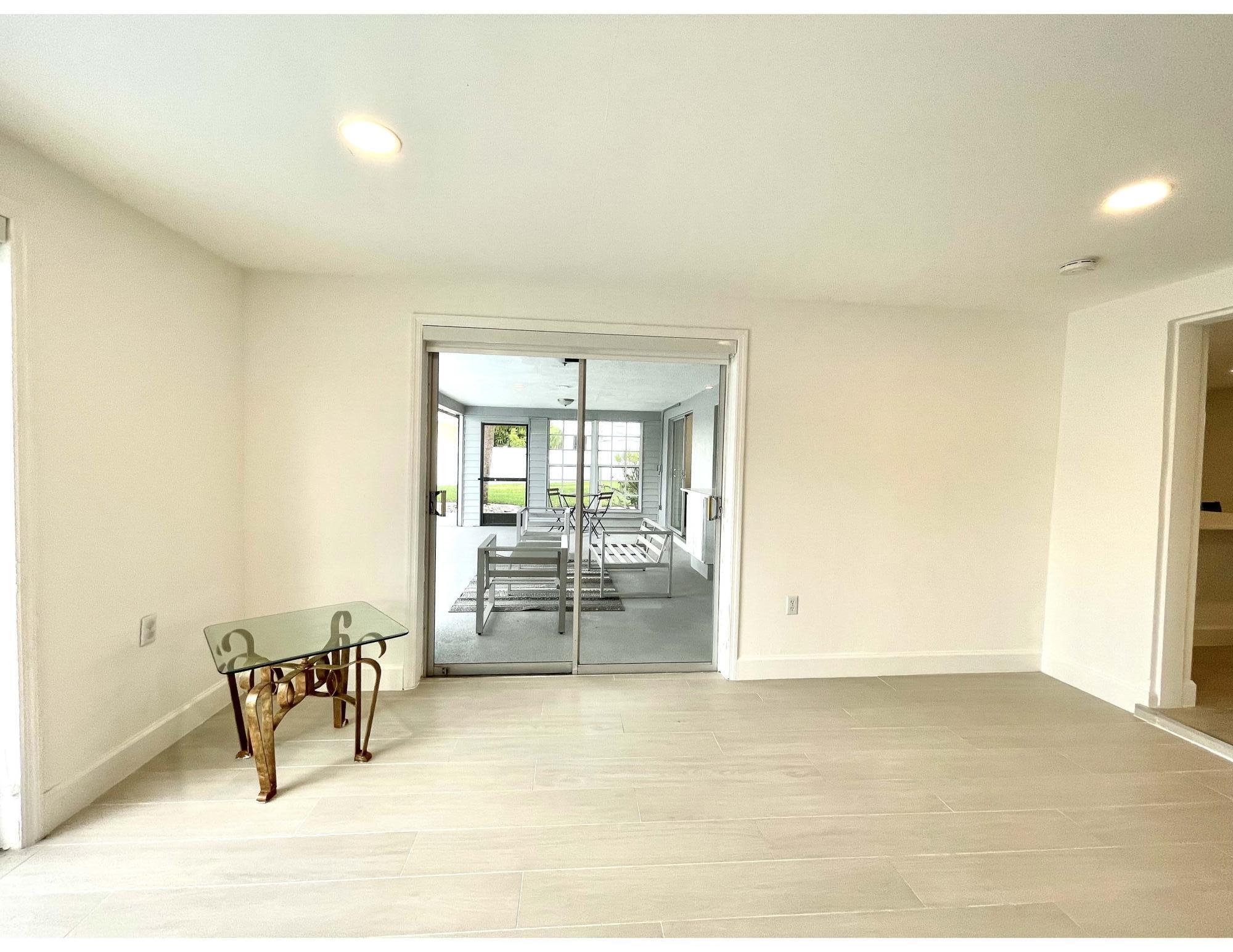 WATERWAY ESTATES GOLF PARK - Residential Lease