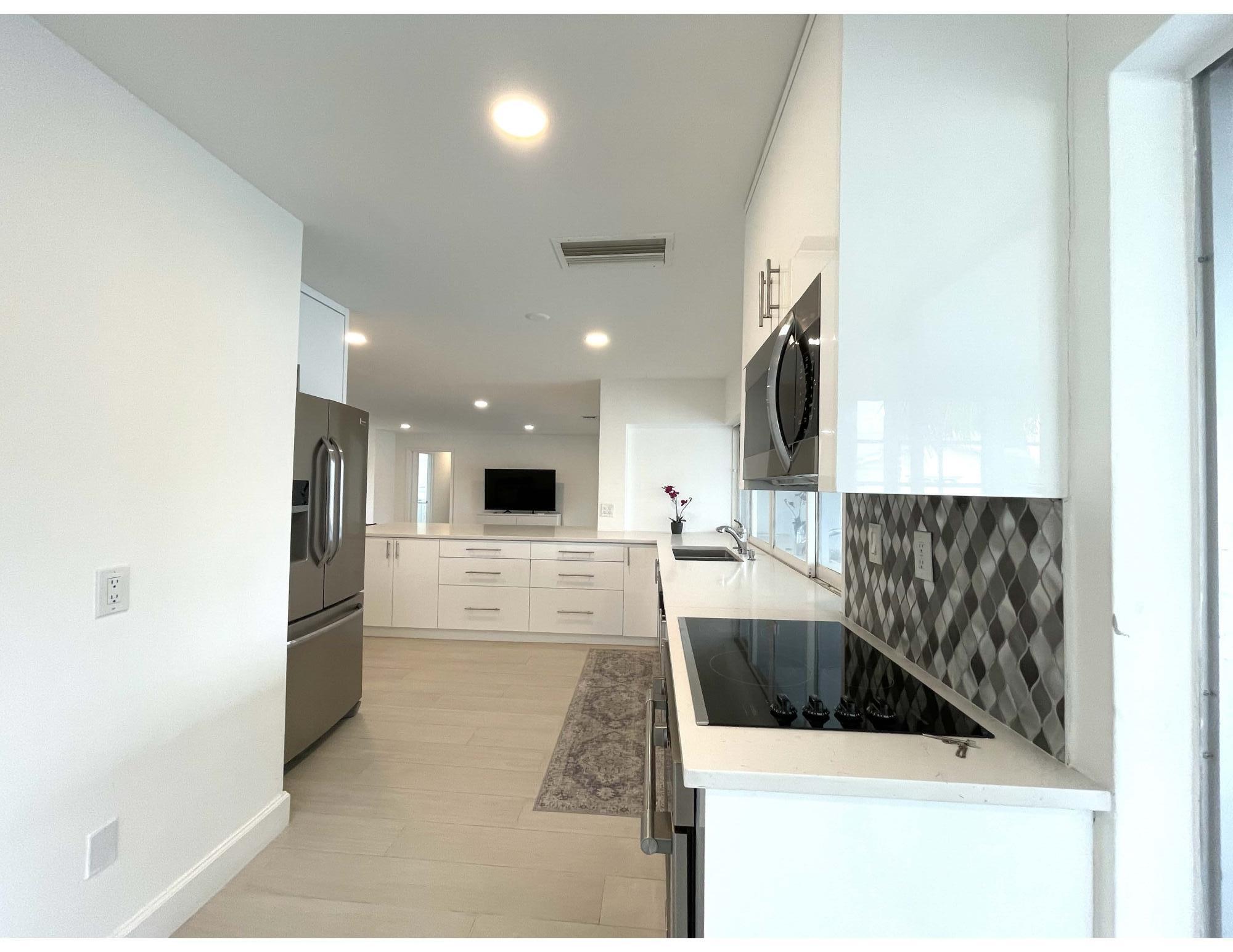 WATERWAY ESTATES GOLF PARK - Residential Lease