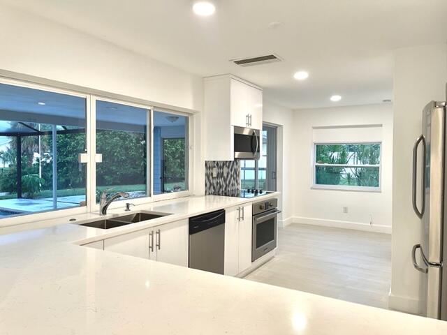 WATERWAY ESTATES GOLF PARK - Residential Lease