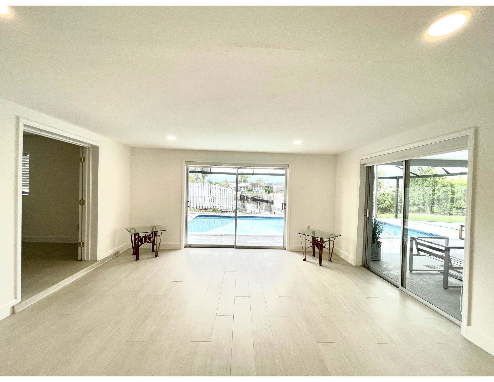 WATERWAY ESTATES GOLF PARK - Residential Lease
