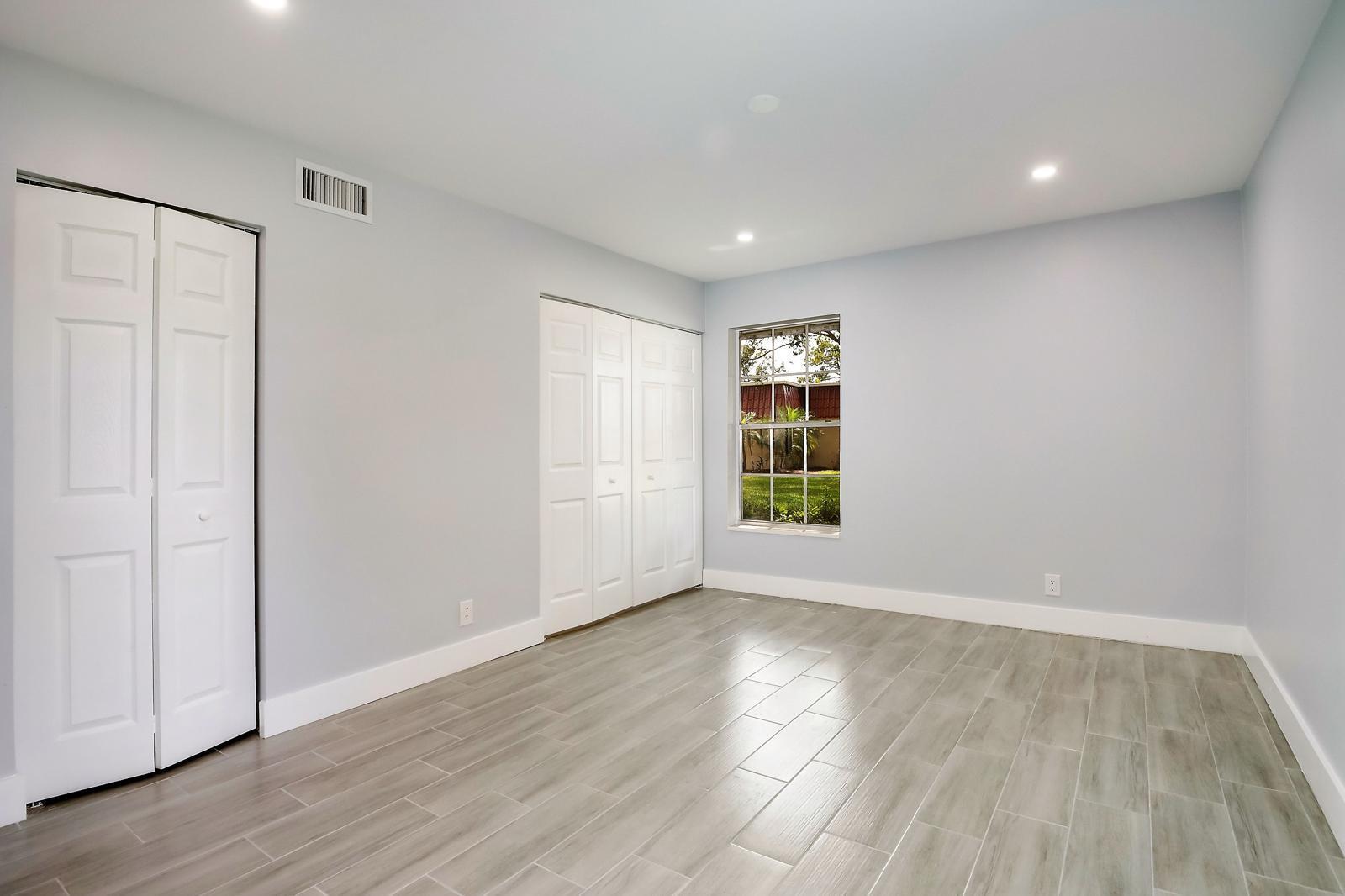 COVERED BRIDGE CONDO - Residential