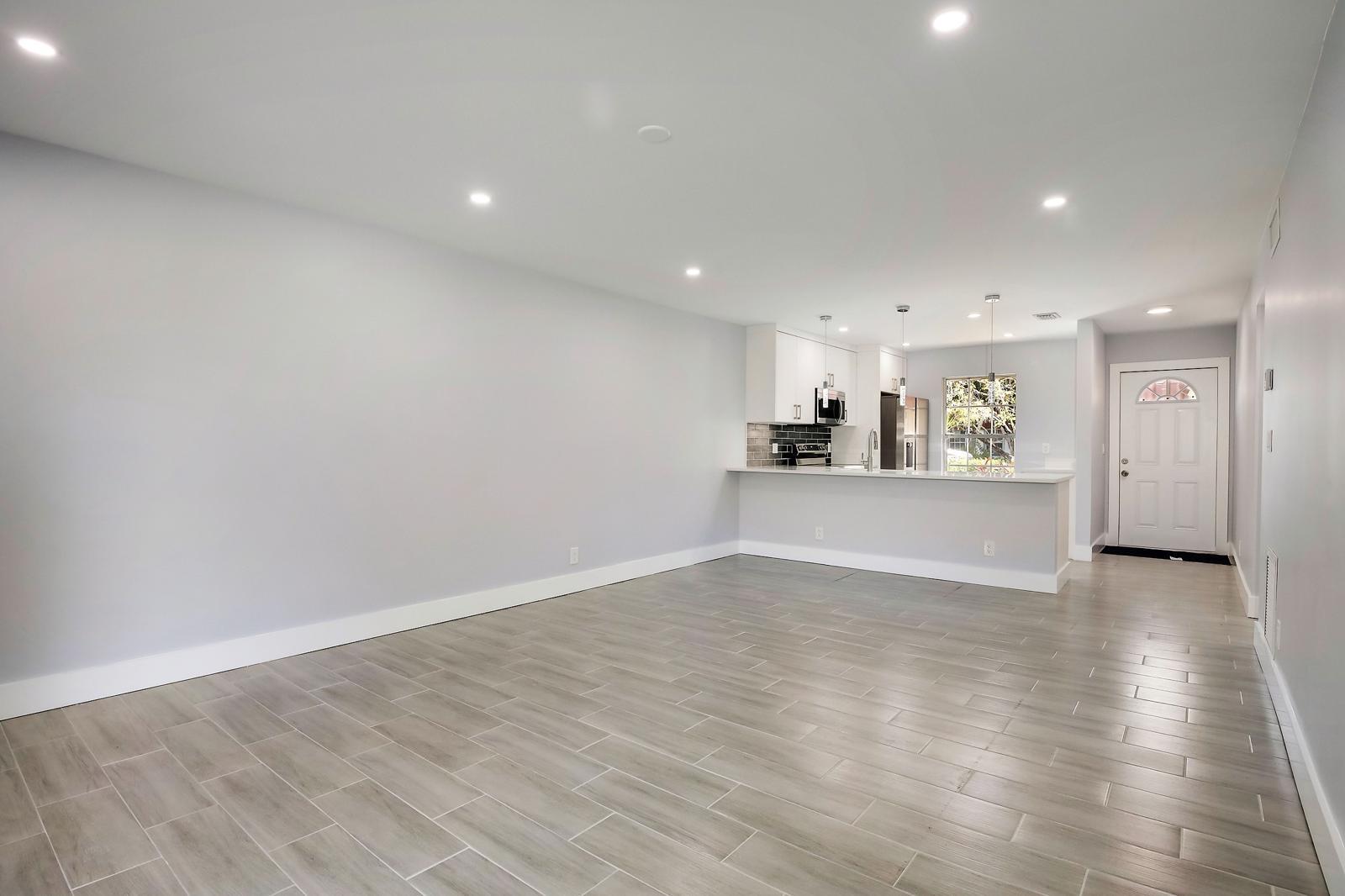 COVERED BRIDGE CONDO - Residential