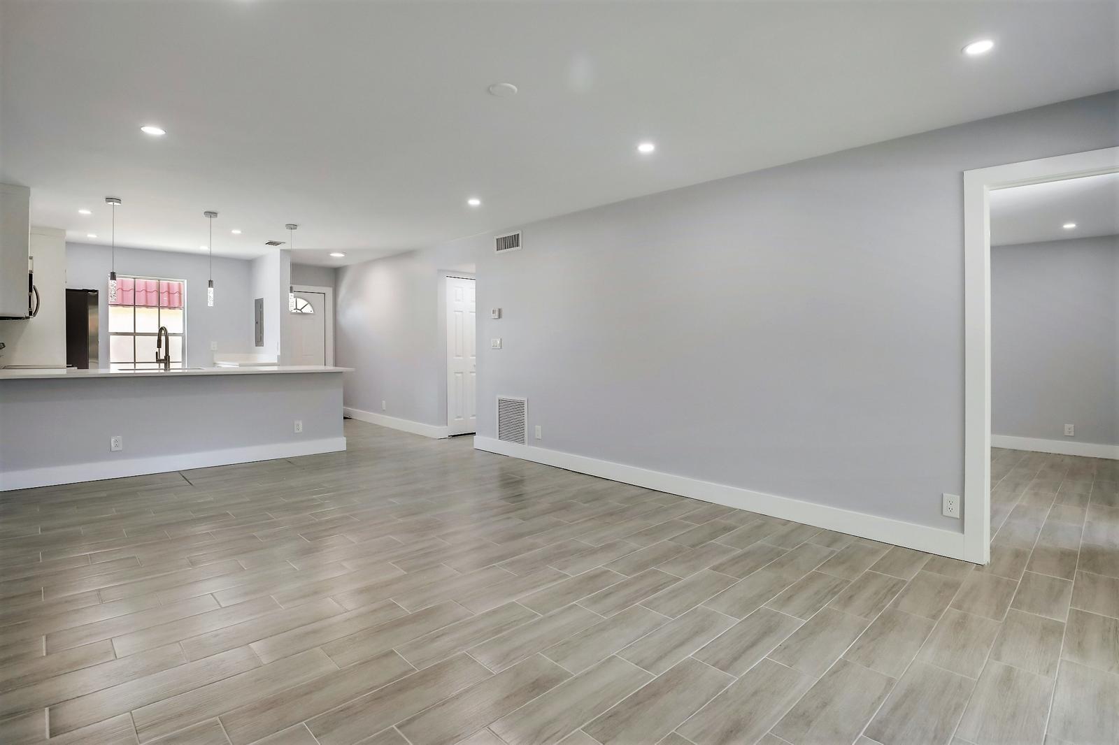 COVERED BRIDGE CONDO - Residential