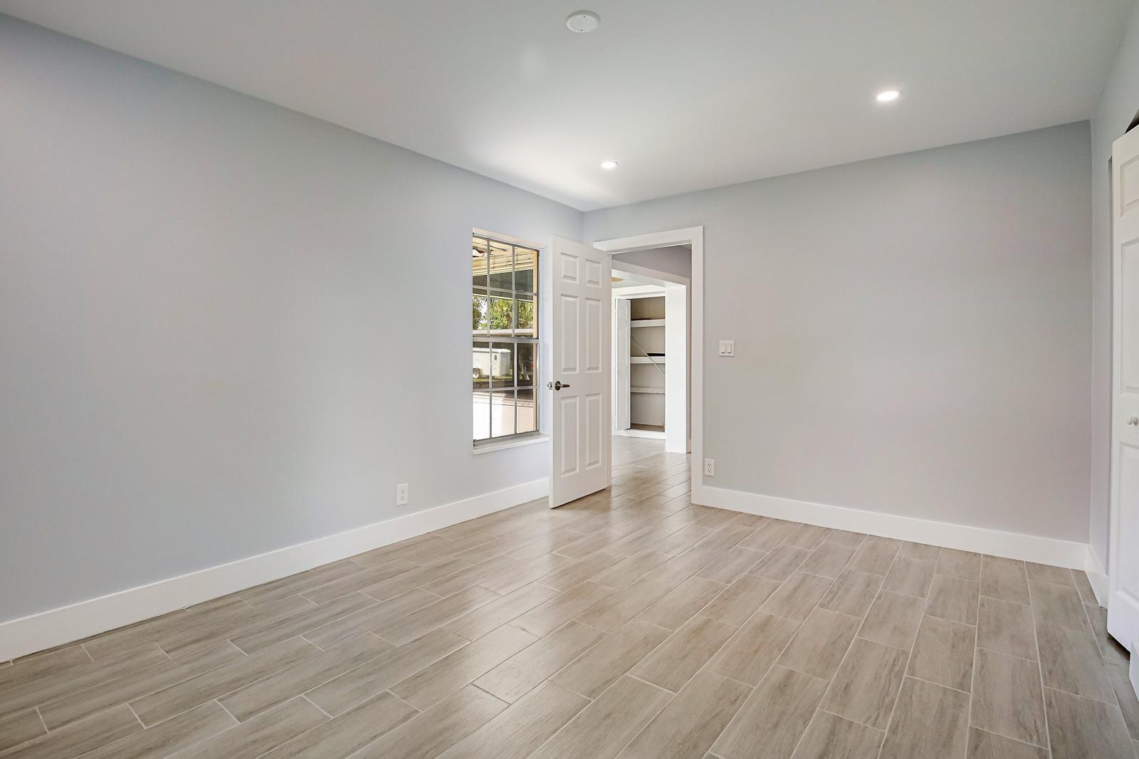 COVERED BRIDGE CONDO - Residential