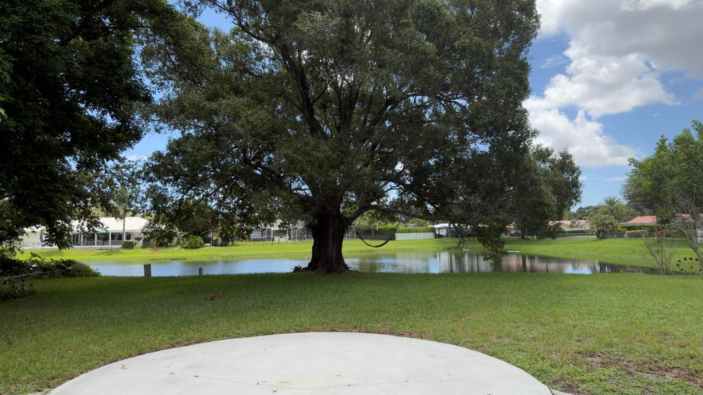 Photo of 4188 LARCH Avenue, Palm Beach Gardens, FL 33418 (MLS # B26063763)