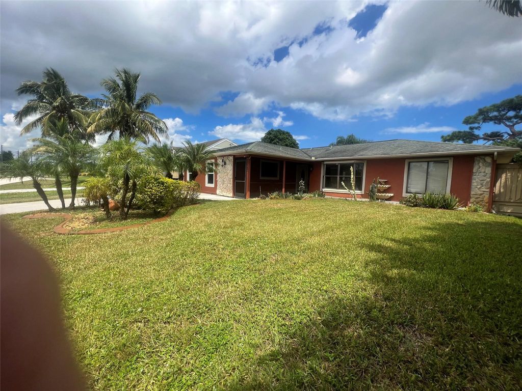 Photo of 2513 SW Monterrey Lane, Port St Lucie, FL 34953 (MLS # F10381603)