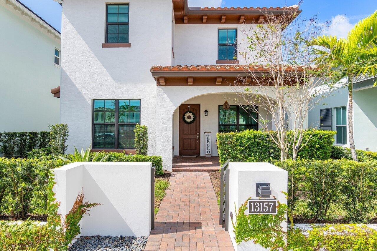 ALTON NEIGHBORHOOD - Residential