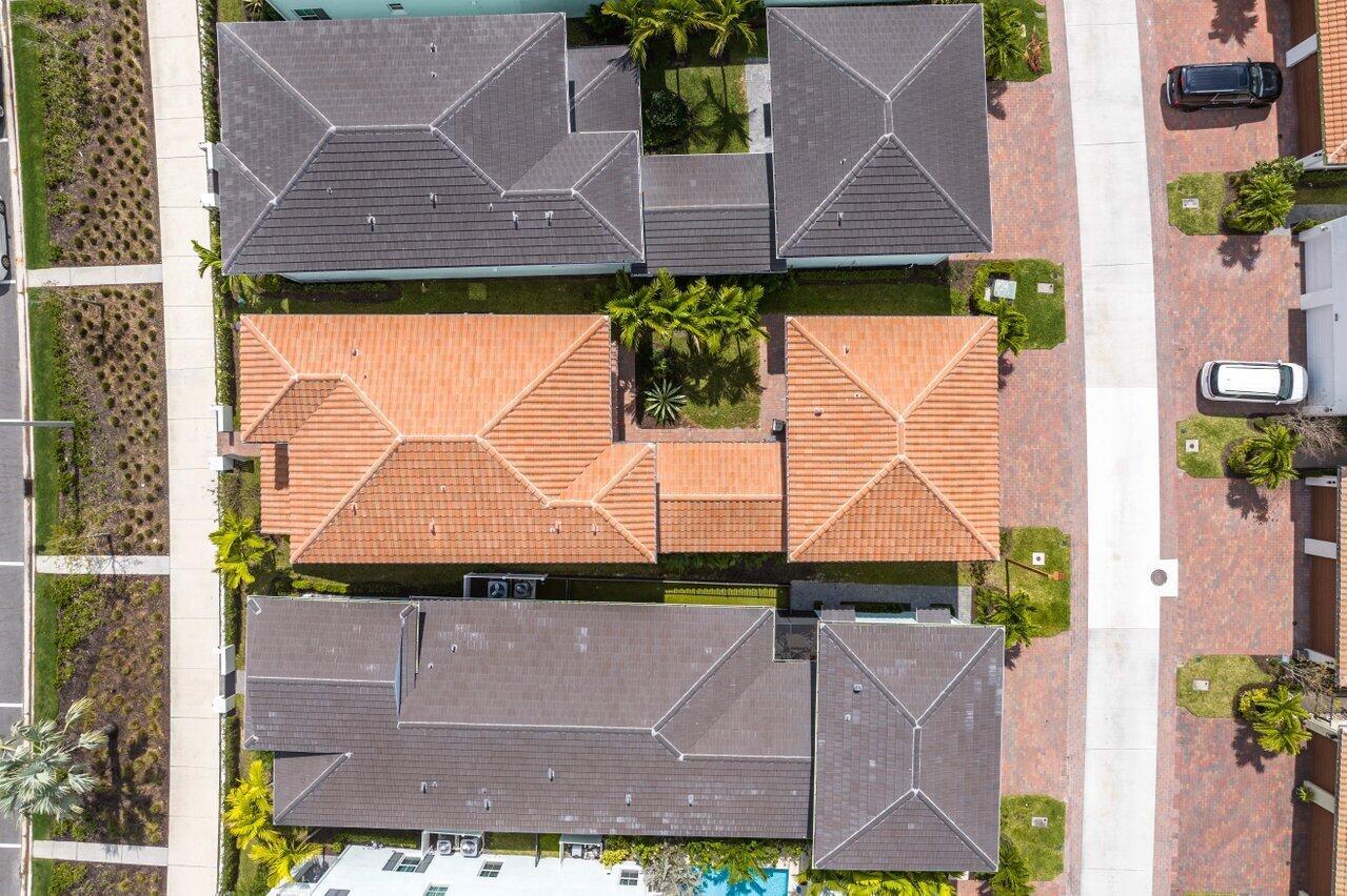 ALTON NEIGHBORHOOD - Residential