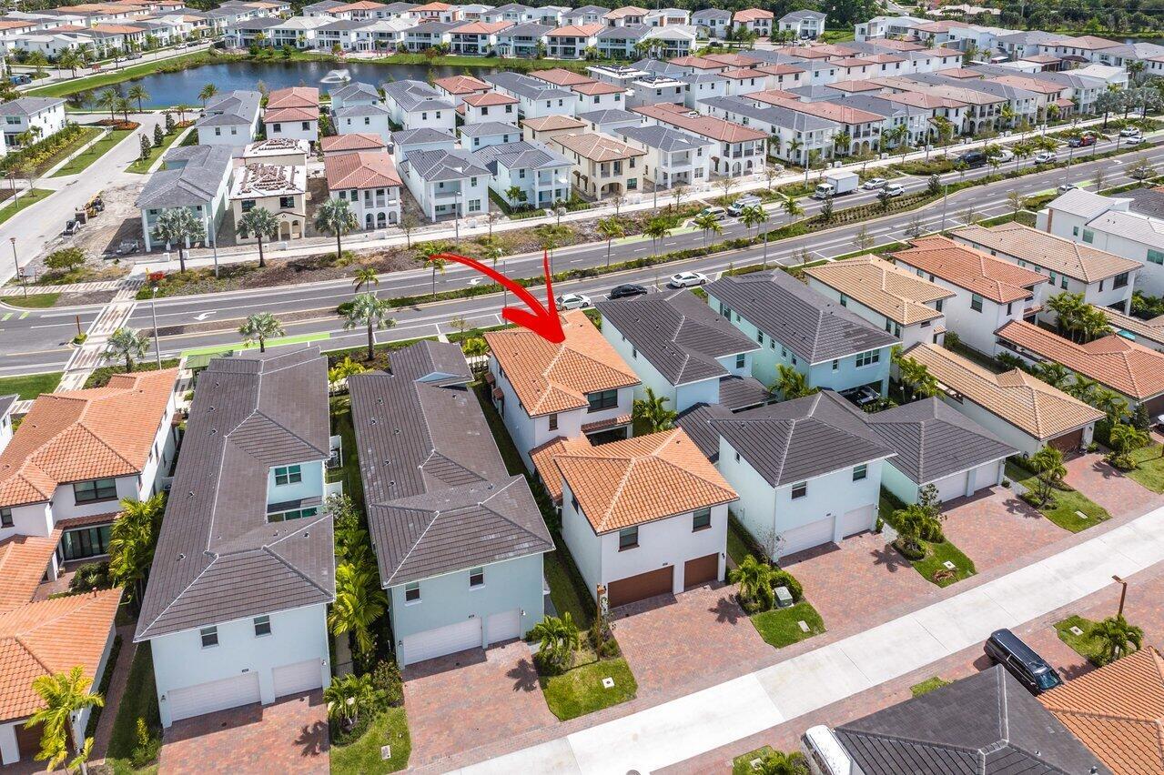 ALTON NEIGHBORHOOD - Residential